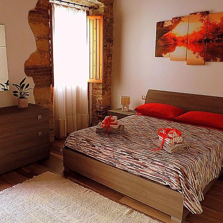 Bed and Breakfast Sa Fabbrica De Sant'Anna Cagliari Exterior foto