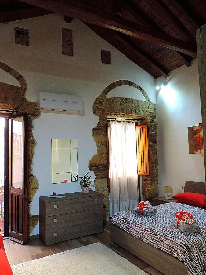 Bed and Breakfast Sa Fabbrica De Sant'Anna Cagliari Exterior foto